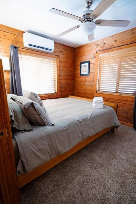 A Cozy Escape In Tijeras-hot Tub-game Room-pet Friendly! Casa vacanze